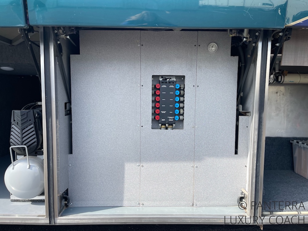 2000 Prevost Country Coach H3-45 For Sale