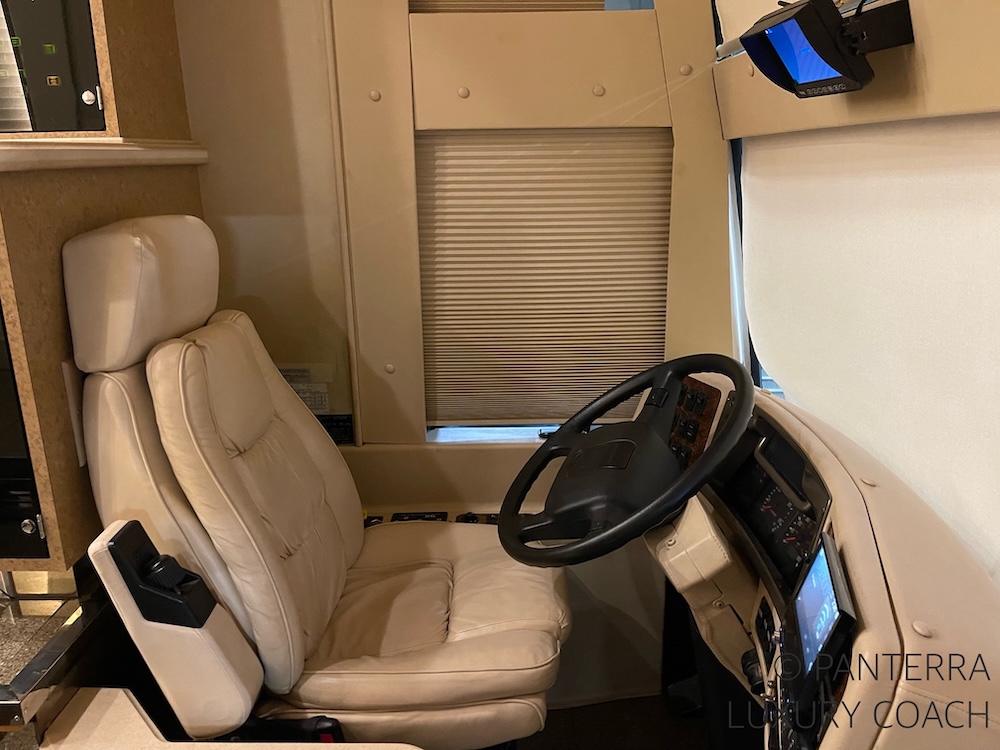 2000 Prevost Country Coach H3-45 For Sale