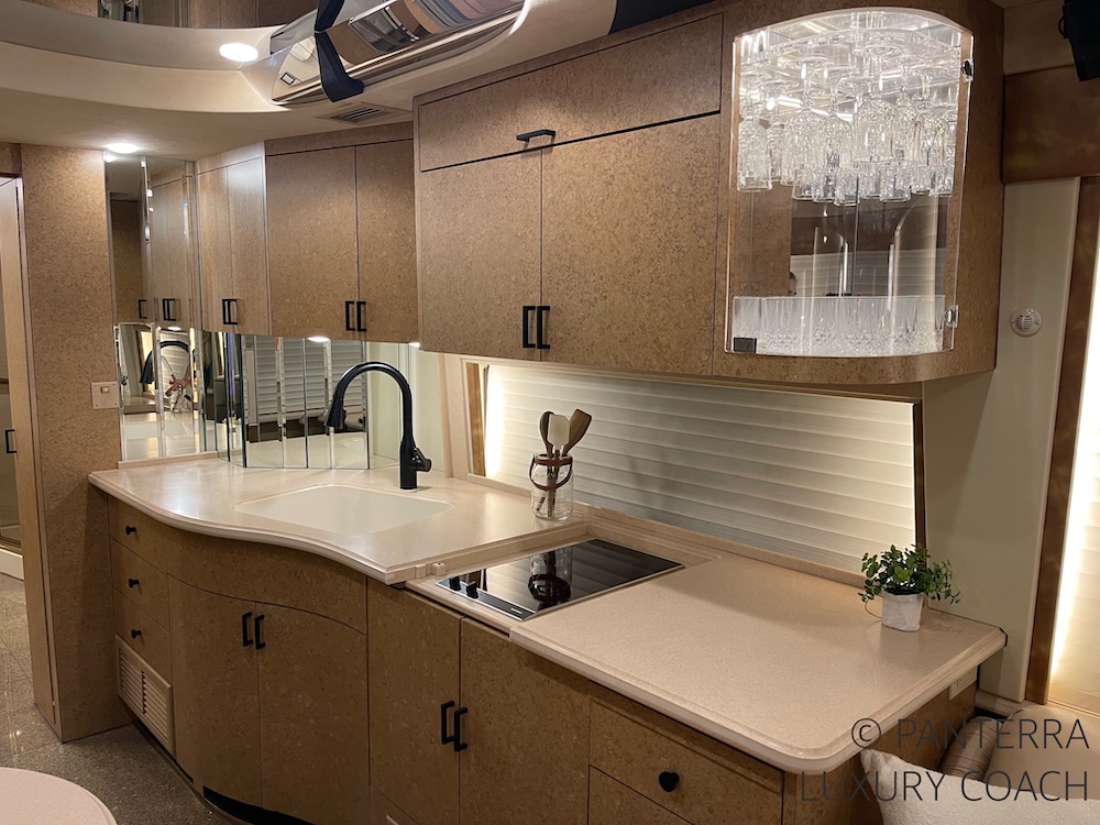 2000 Prevost Country Coach H3-45 For Sale