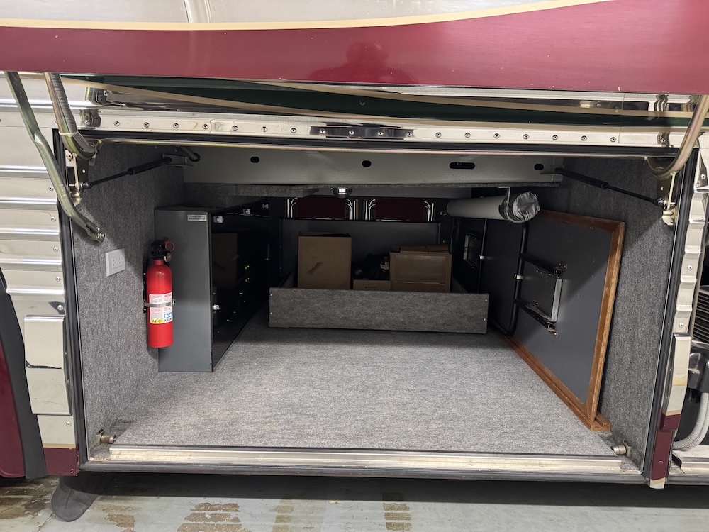 2000 Prevost Country Coach XL For Sale