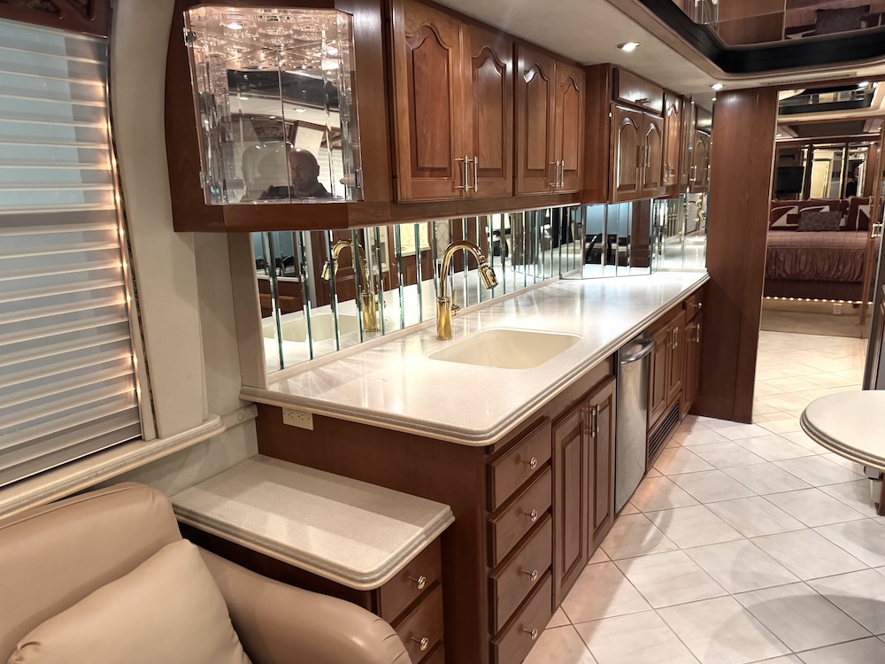 2000 Prevost Country Coach XL For Sale
