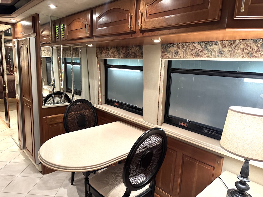 2000 Prevost Country Coach XL For Sale