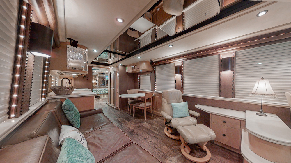 2000 Prevost Country Coach XL For Sale