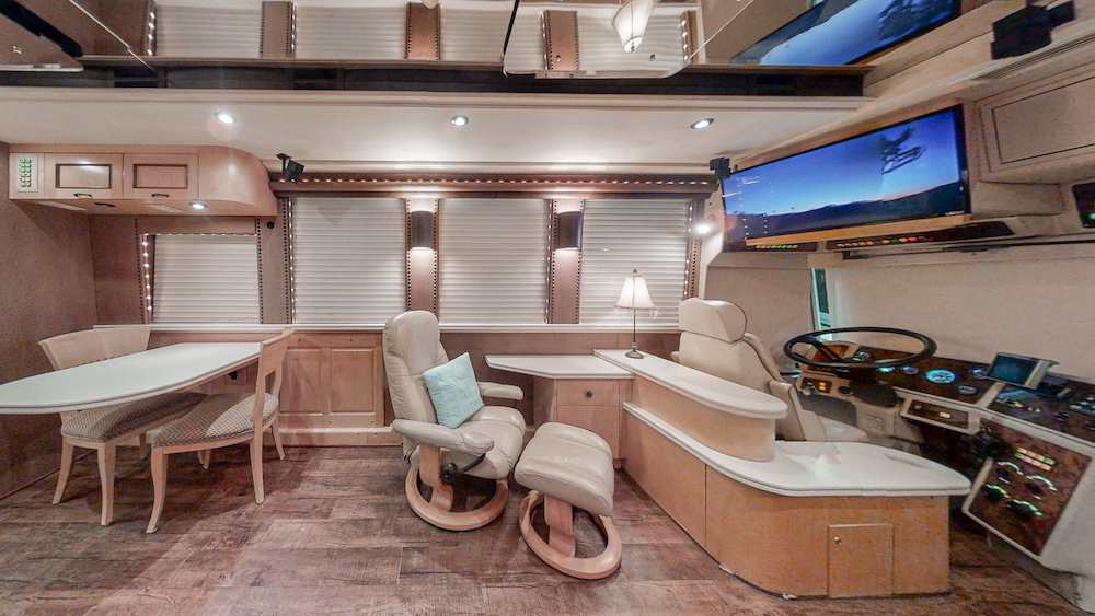 2000 Prevost Country Coach XL For Sale