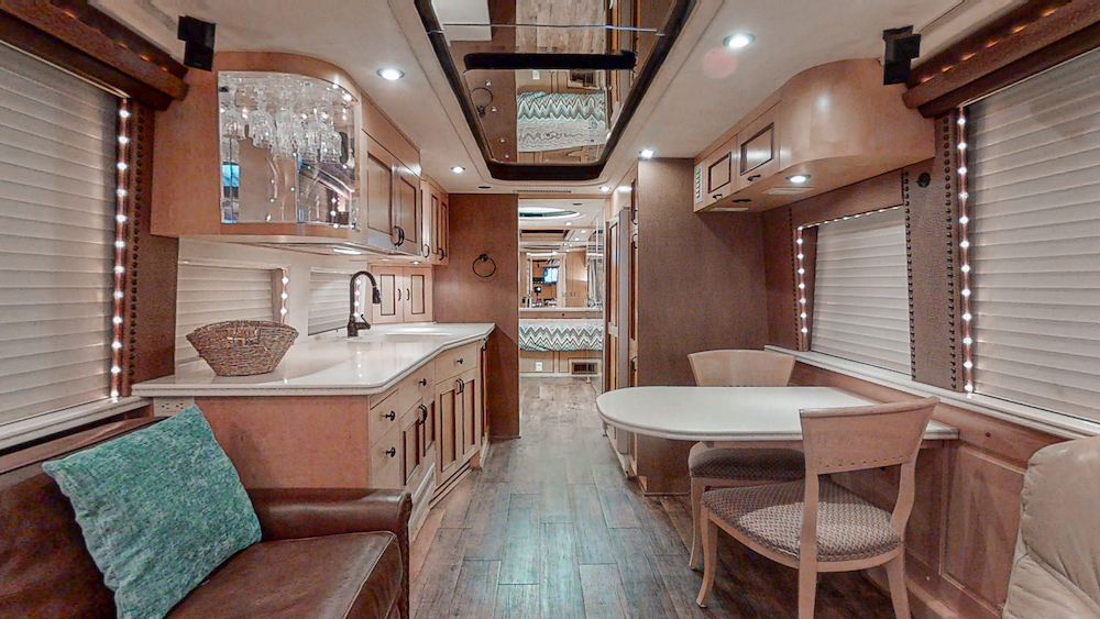 2000 Prevost Country Coach XL For Sale