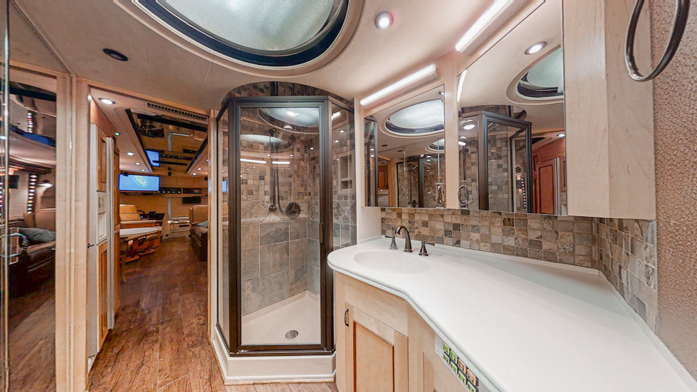 2000 Prevost Country Coach XL For Sale