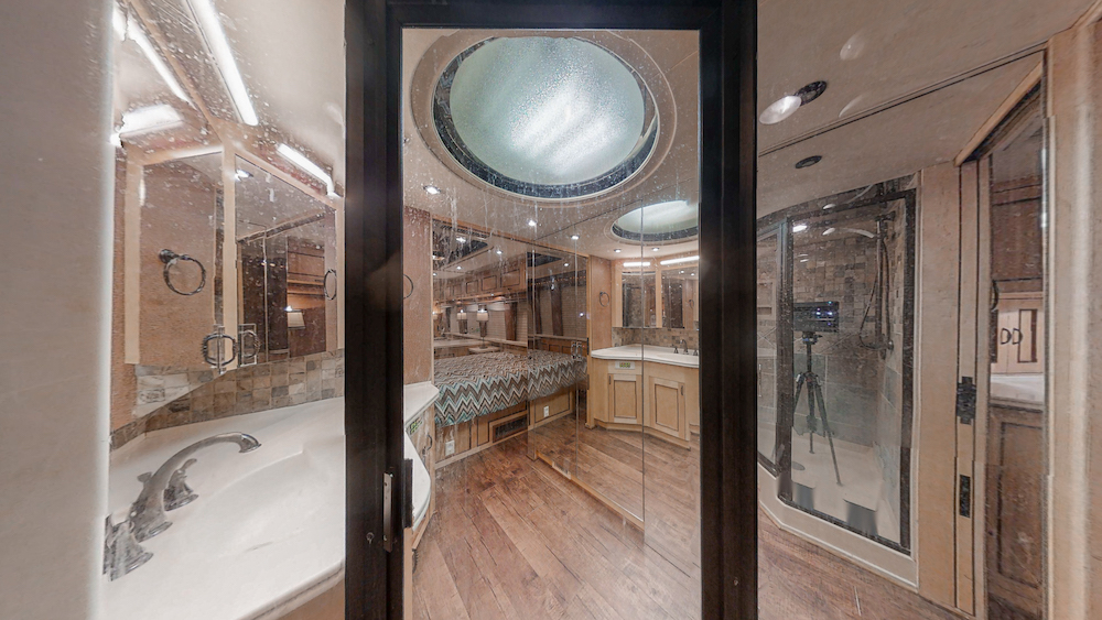 2000 Prevost Country Coach XL For Sale