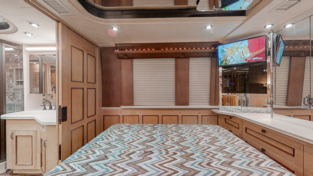 2000 Prevost Country Coach XL For Sale