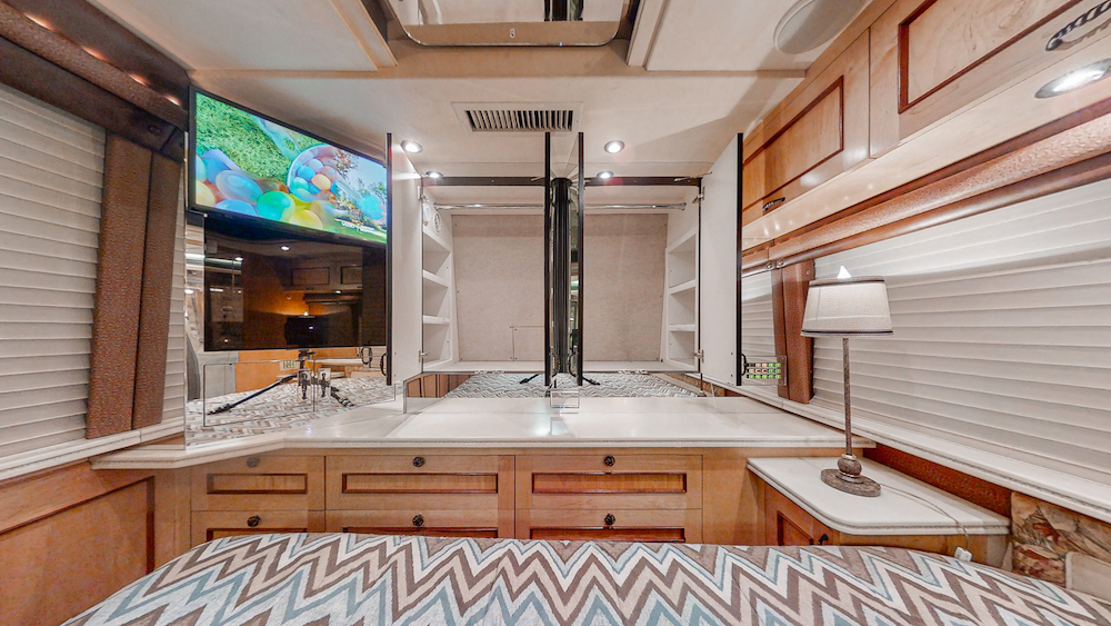 2000 Prevost Country Coach XL For Sale