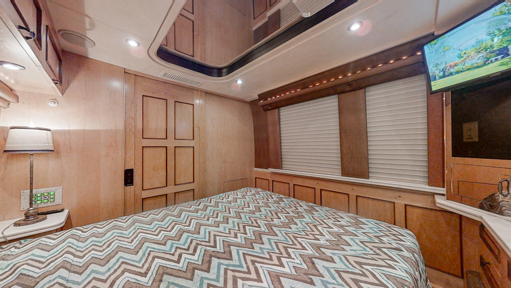 2000 Prevost Country Coach XL For Sale