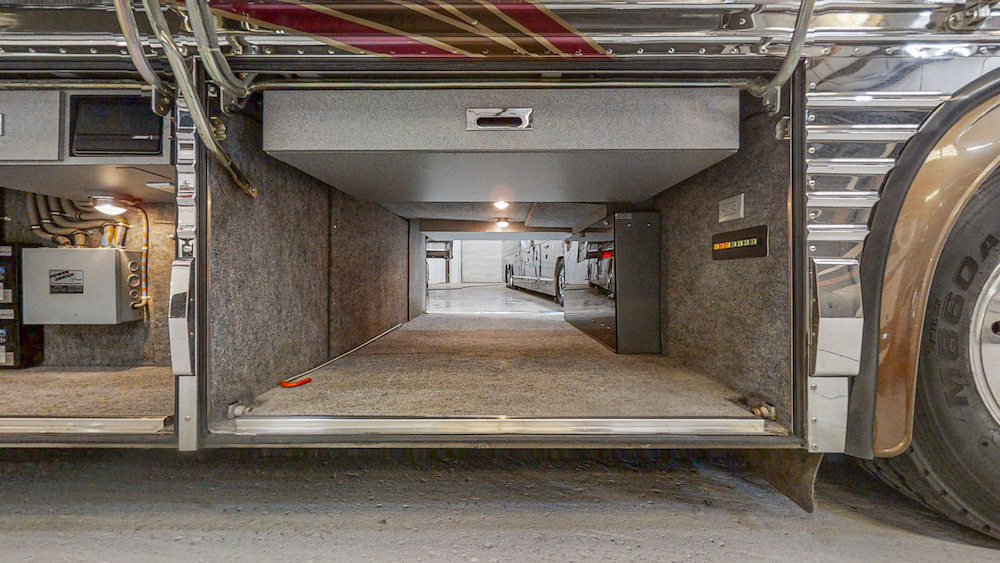 2000 Prevost Country Coach XL For Sale