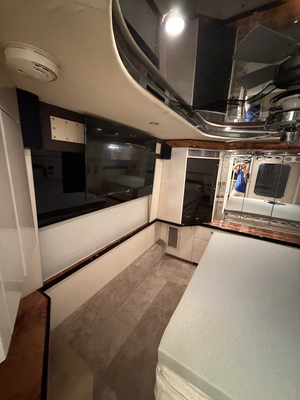 2000 Prevost Featherlite H3-45 For Sale