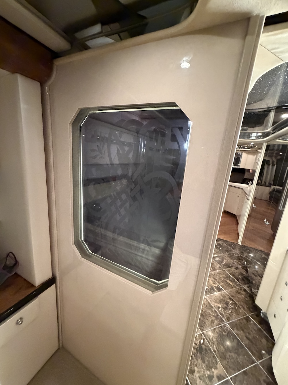 2000 Prevost Featherlite H3-45 For Sale
