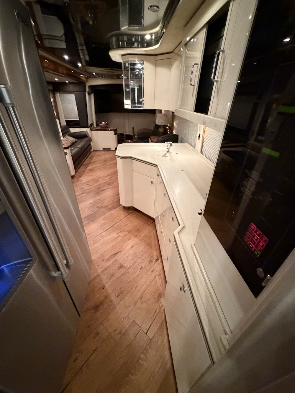 2000 Prevost Featherlite H3-45 For Sale