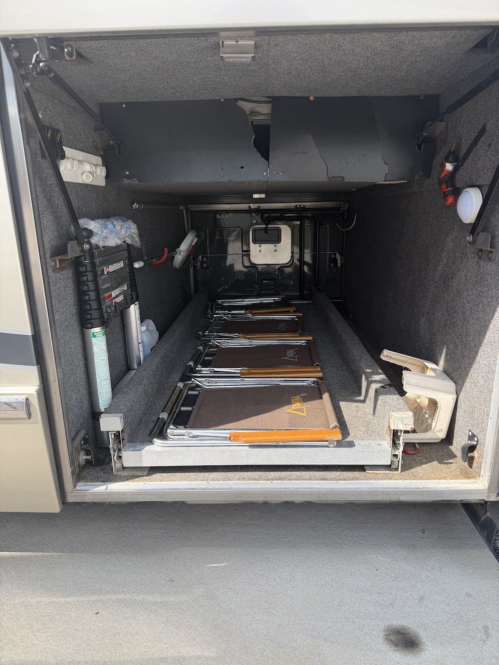 2000 Prevost Featherlite H3-45 For Sale