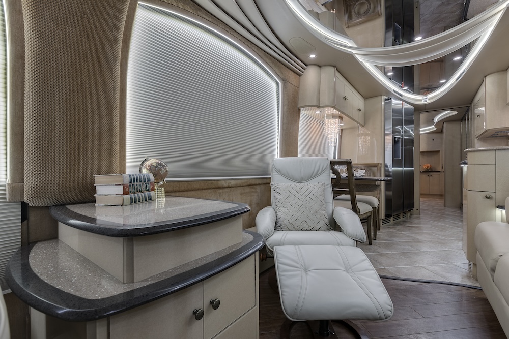 2000 Prevost Liberty H3-45 For Sale