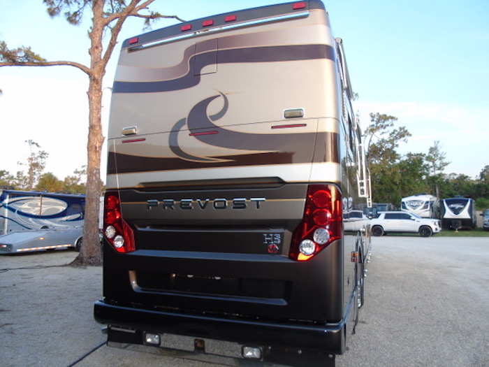 2000 Prevost Liberty H3-45 For Sale