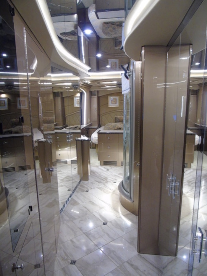 2000 Prevost Liberty H3-45 For Sale
