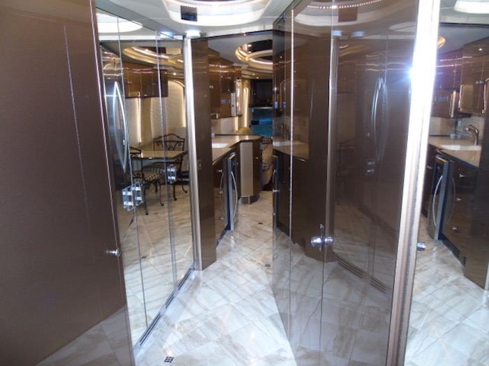 2000 Prevost Liberty H3-45 For Sale