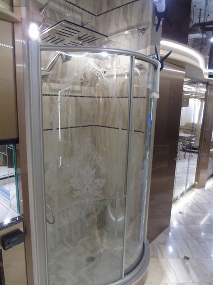 2000 Prevost Liberty H3-45 For Sale