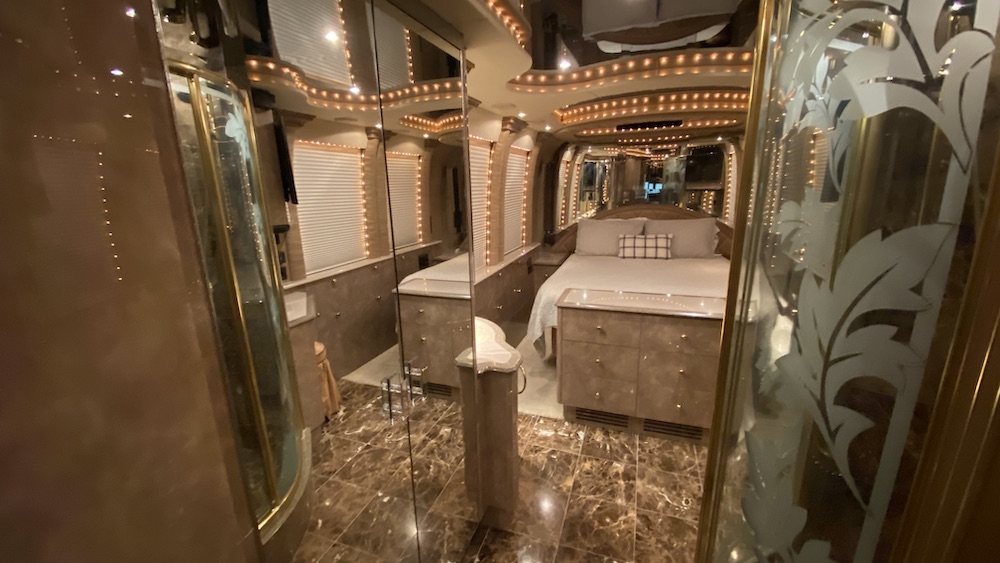 2000 Prevost Liberty XL For Sale