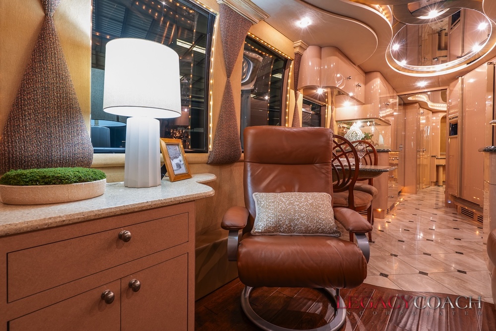 2000 Prevost Liberty XL For Sale
