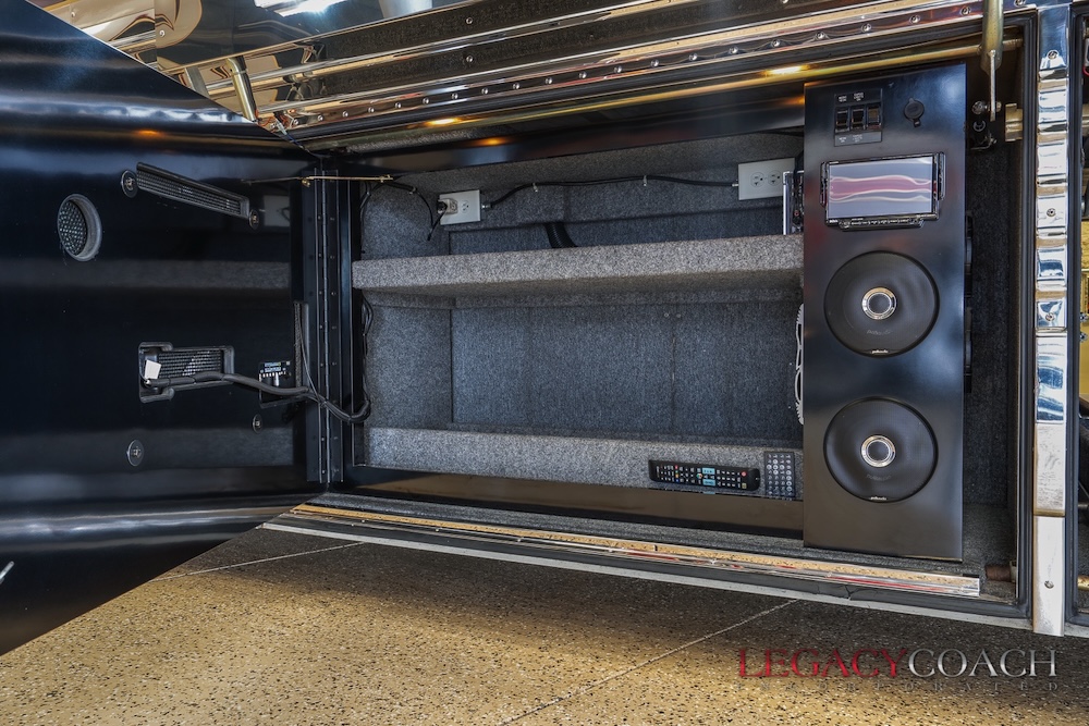 2000 Prevost Liberty XL For Sale