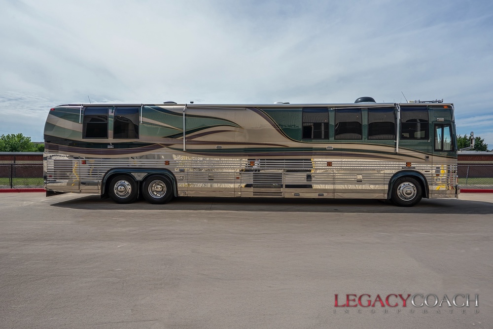 2000 Prevost Liberty XL For Sale