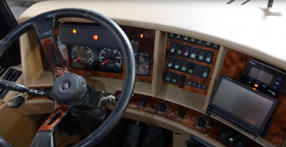 2000 Prevost Liberty XL For Sale