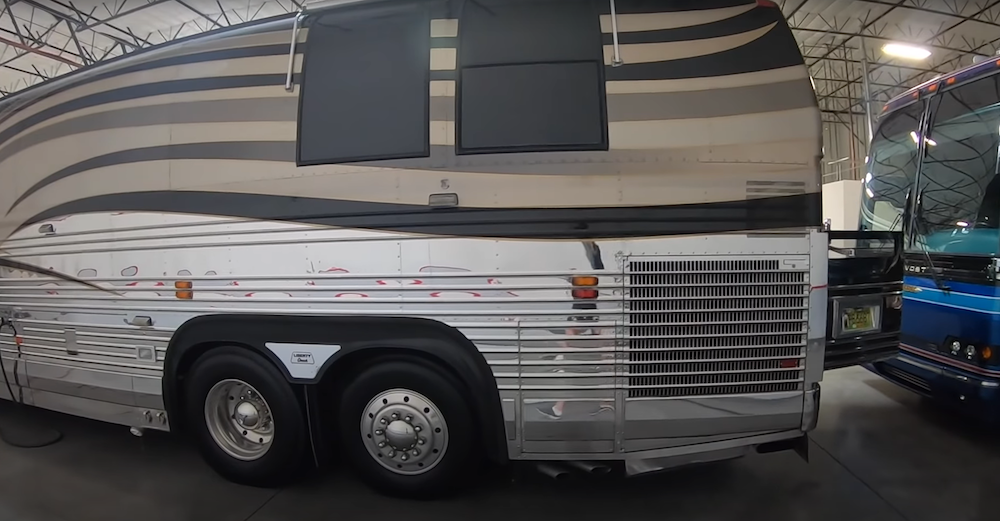 2000 Prevost Liberty XL For Sale