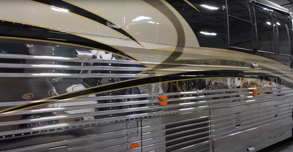 2000 Prevost Liberty XL For Sale