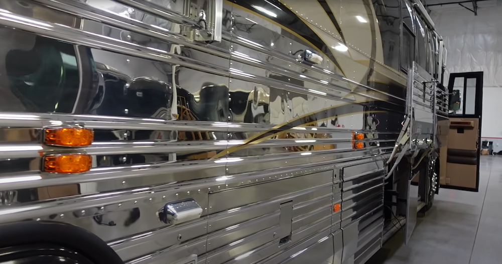 2000 Prevost Liberty XL For Sale