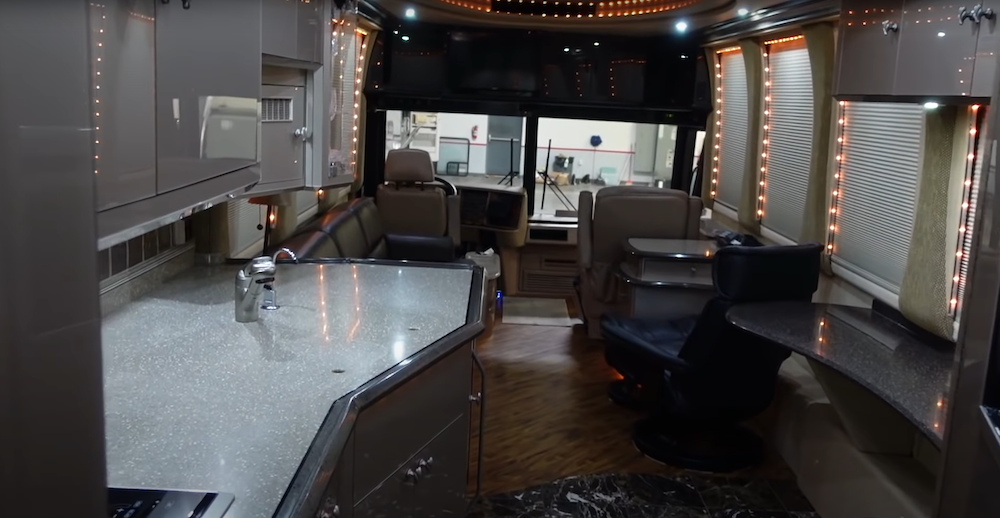 2000 Prevost Liberty XL For Sale