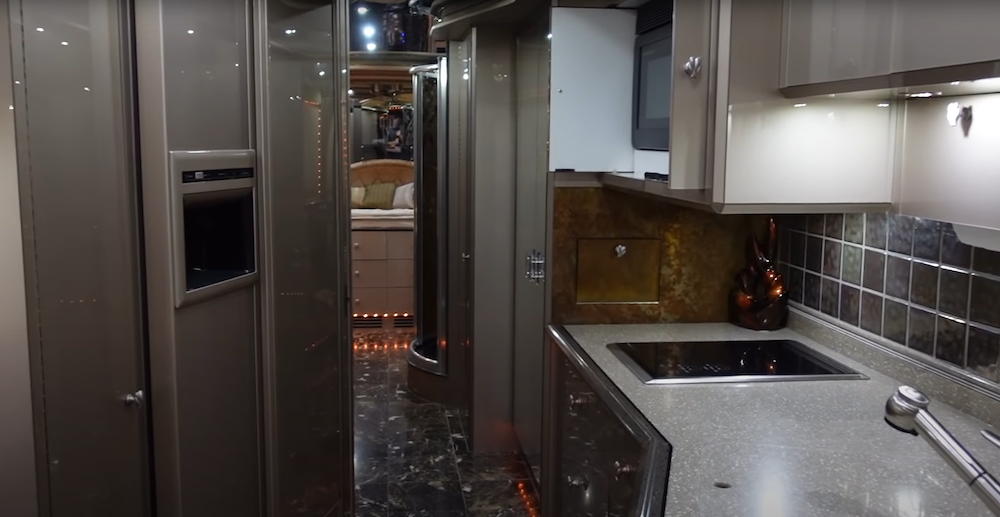 2000 Prevost Liberty XL For Sale