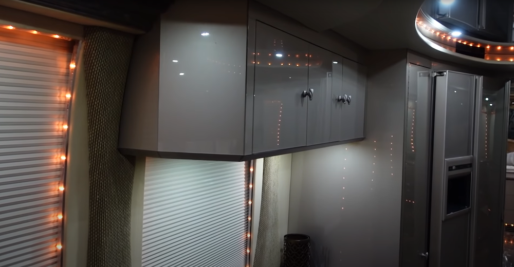 2000 Prevost Liberty XL For Sale