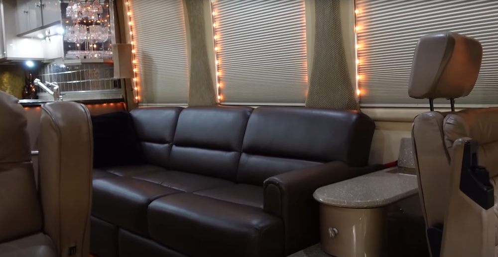 2000 Prevost Liberty XL For Sale