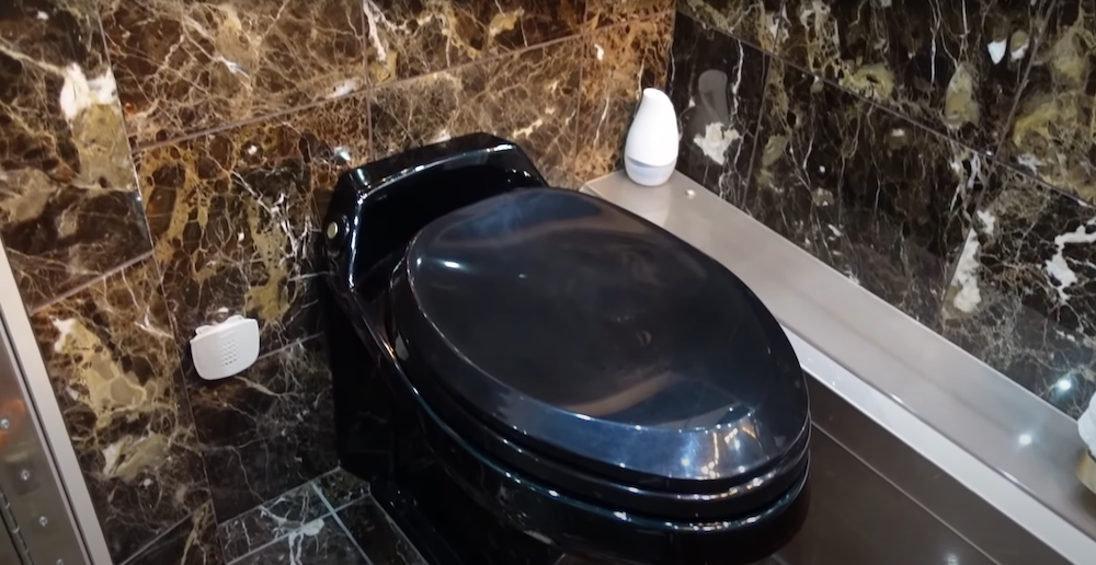 2000 Prevost Liberty XL For Sale