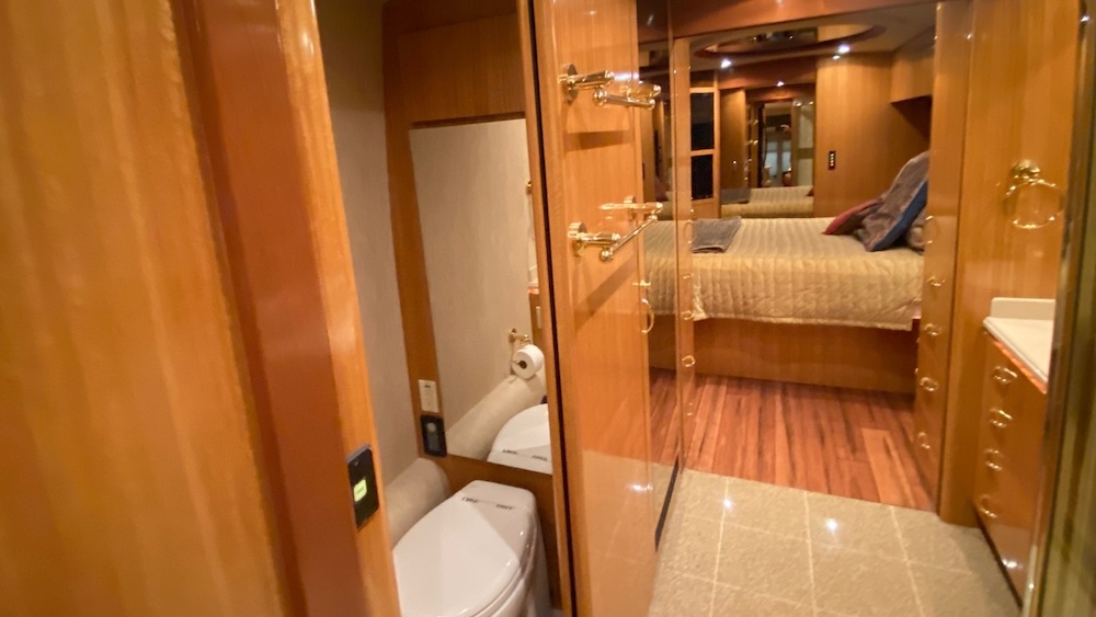 2000 Prevost Marathon H3-45 For Sale