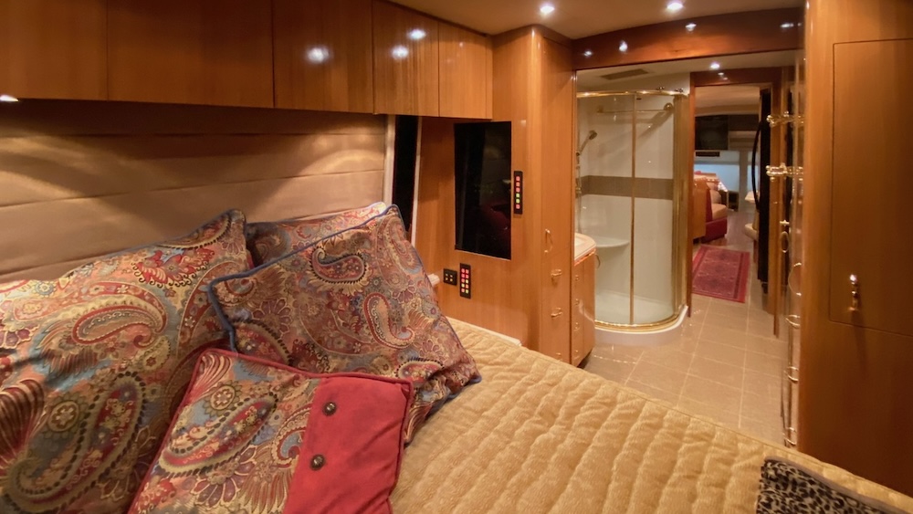 2000 Prevost Marathon H3-45 For Sale