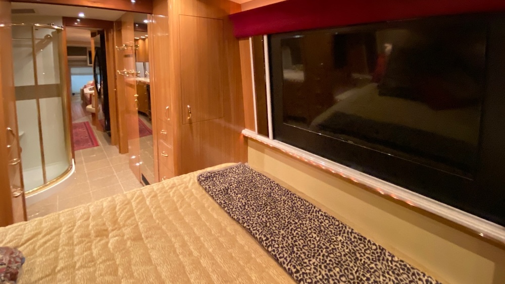 2000 Prevost Marathon H3-45 For Sale