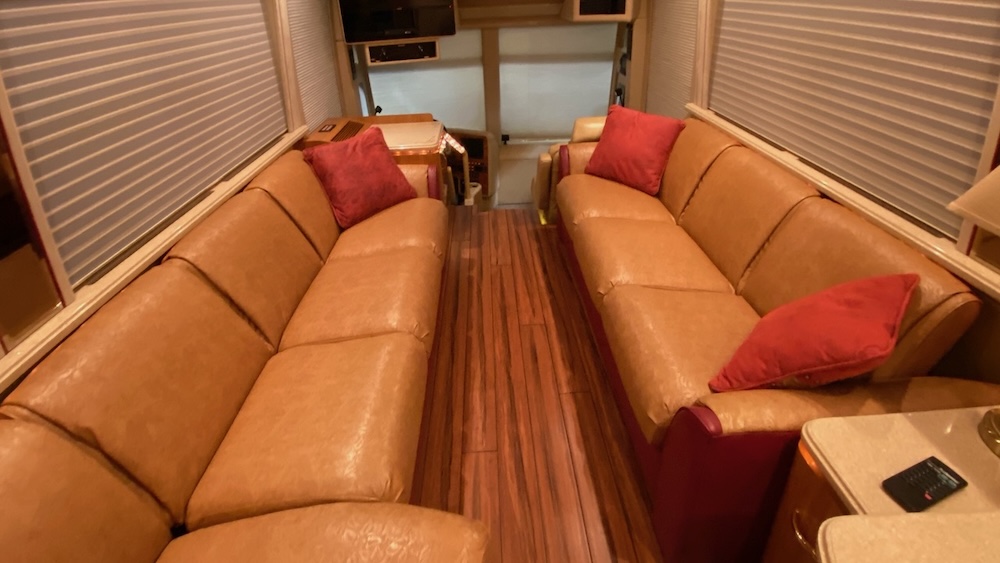 2000 Prevost Marathon H3-45 For Sale