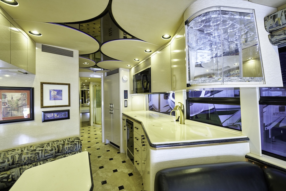 2000 Prevost Marathon H3-45 For Sale