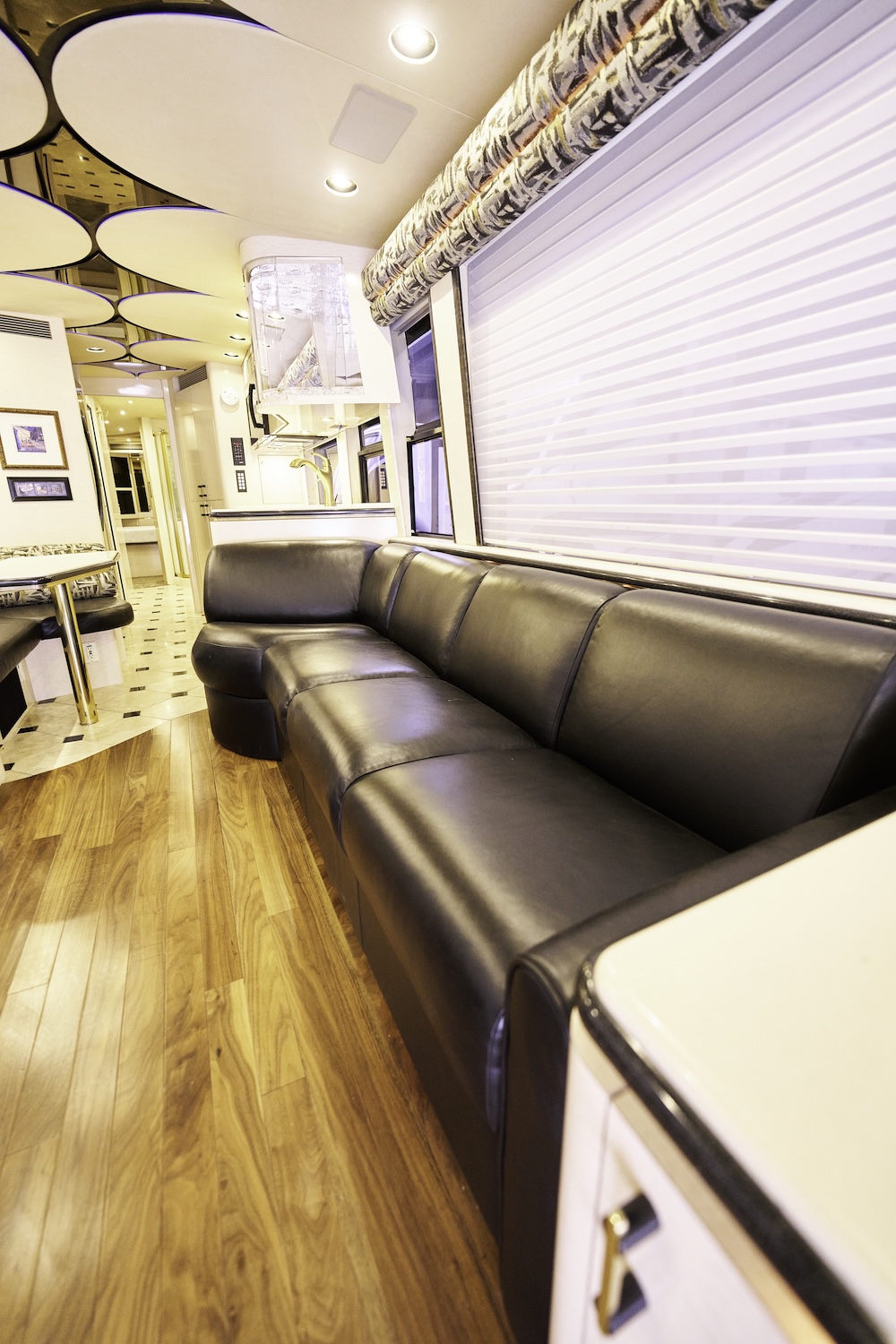 2000 Prevost Marathon H3-45 For Sale