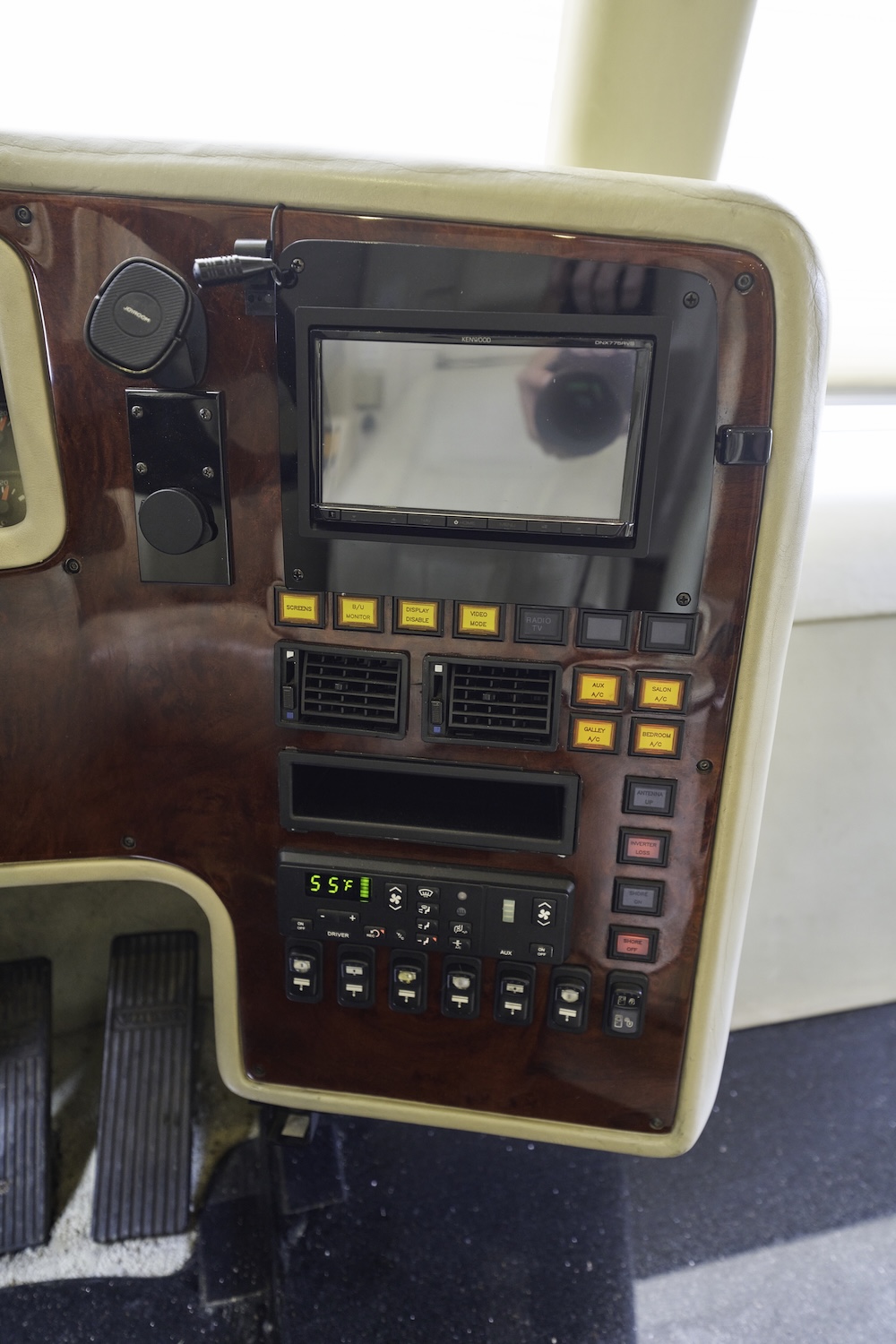 2000 Prevost Marathon H3-45 For Sale