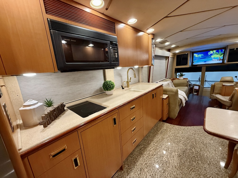 2000 Prevost Marathon H3-45 For Sale