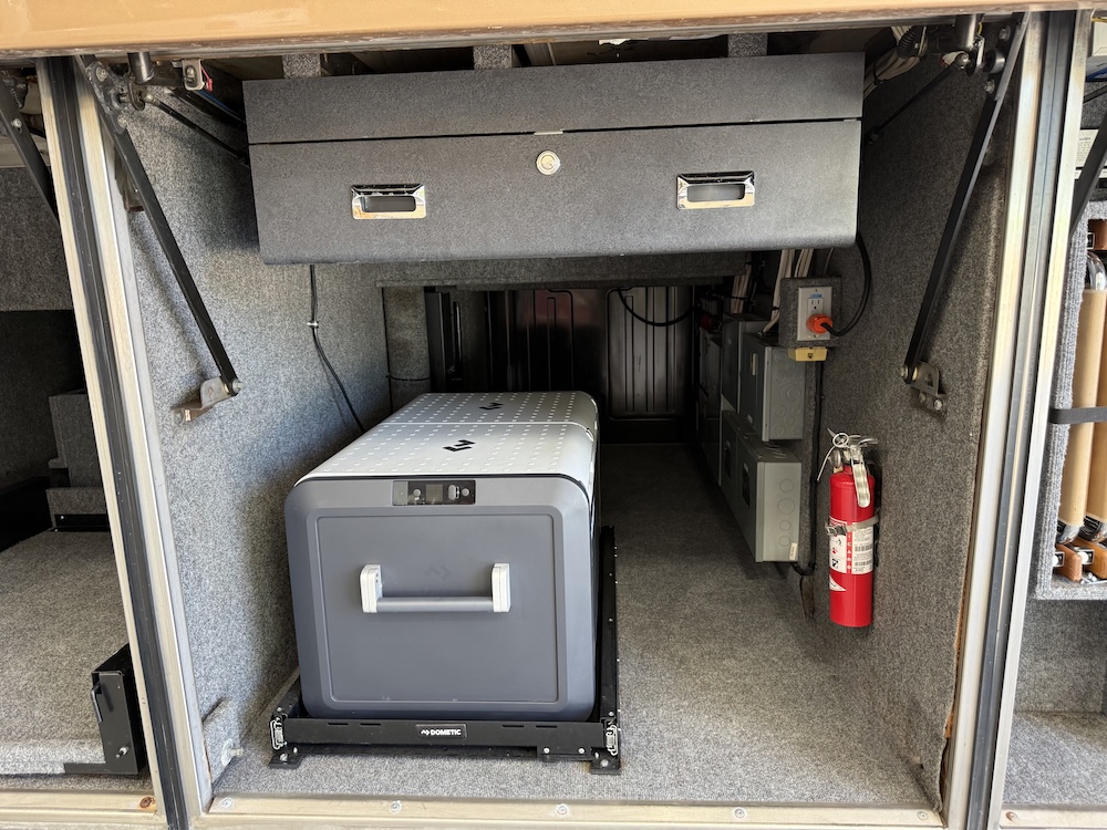 2000 Prevost Marathon H3-45 For Sale