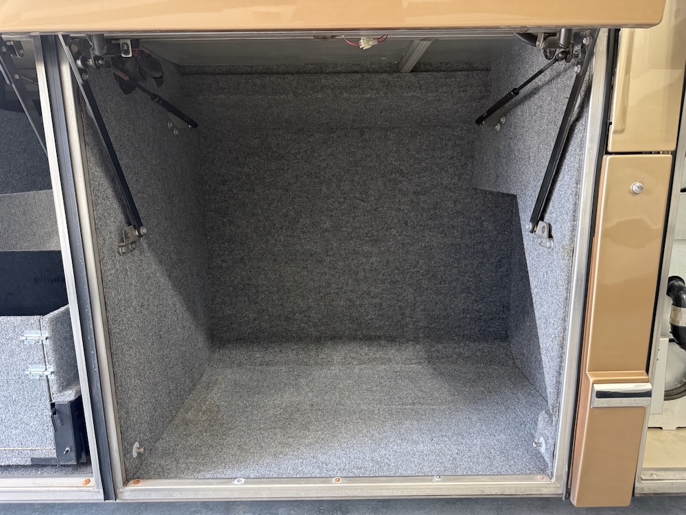 2000 Prevost Marathon H3-45 For Sale