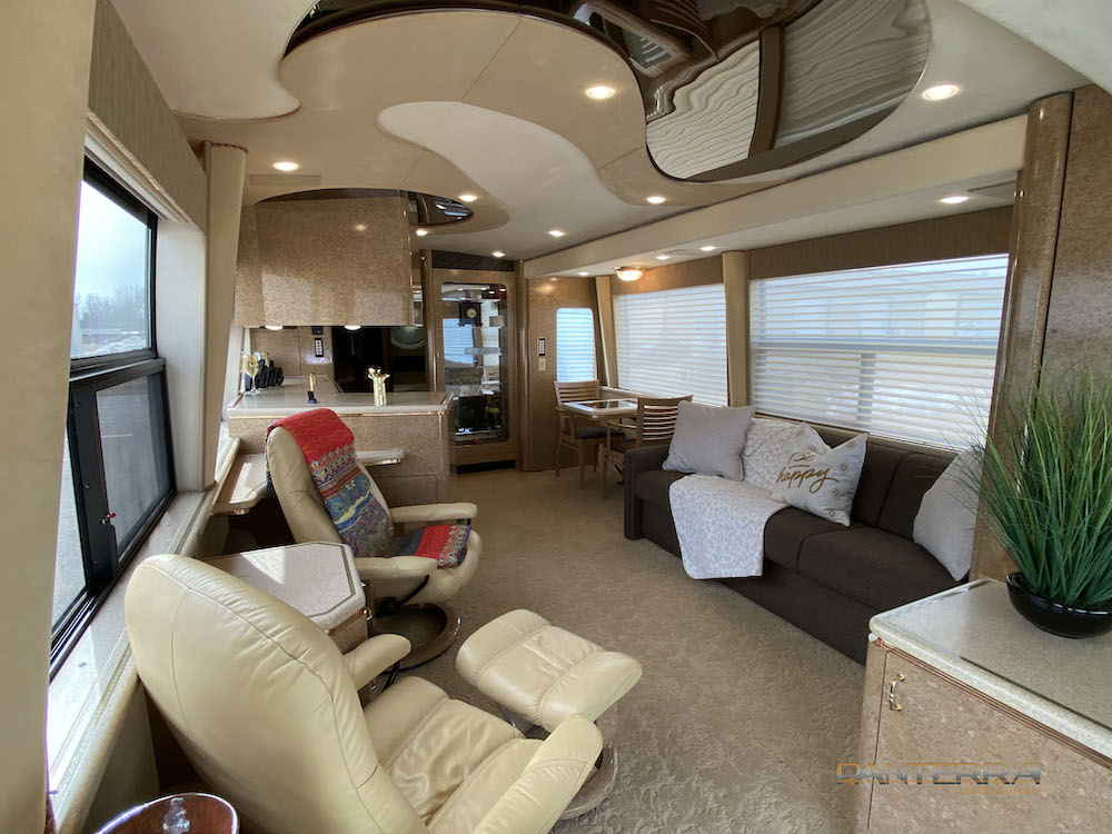 2000 Prevost Marathon H3-45 For Sale