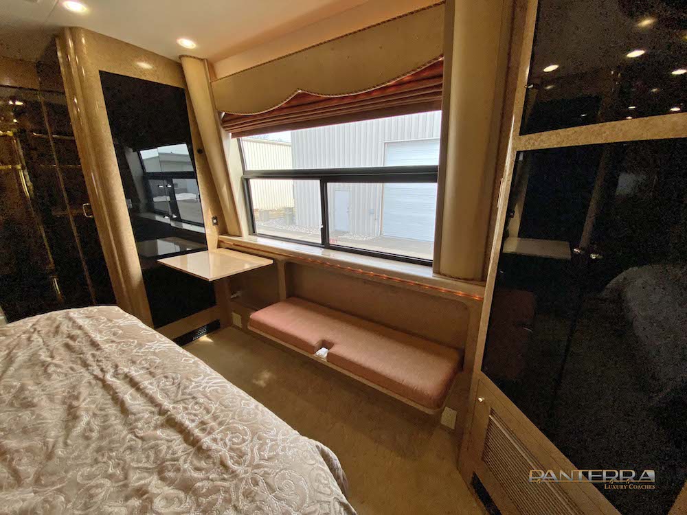 2000 Prevost Marathon H3-45 For Sale