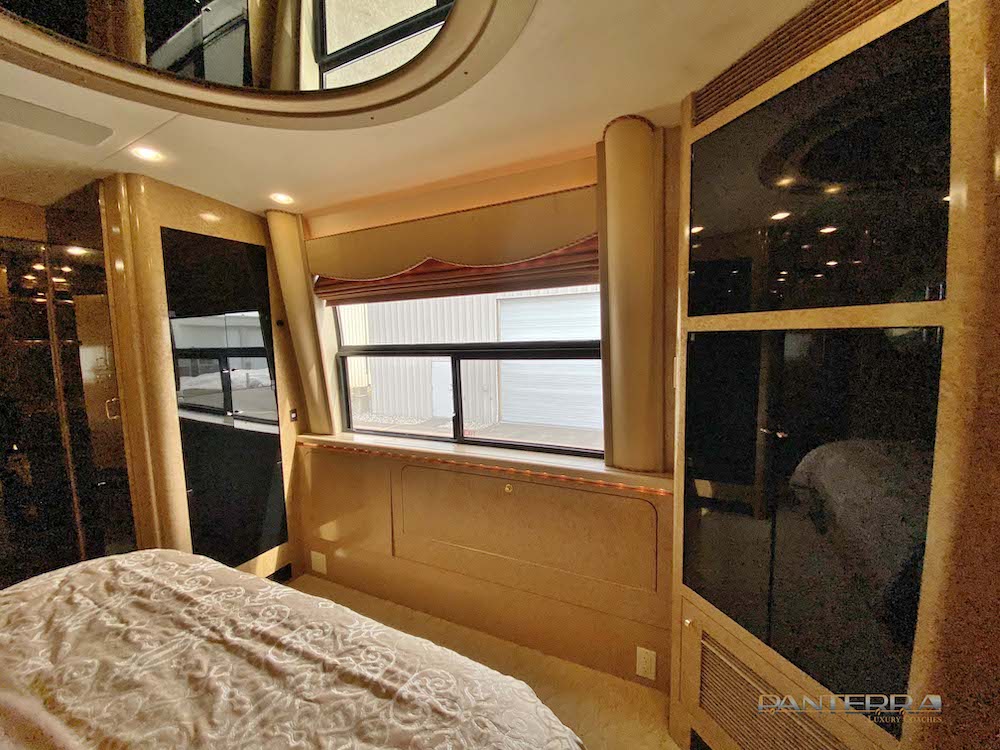 2000 Prevost Marathon H3-45 For Sale